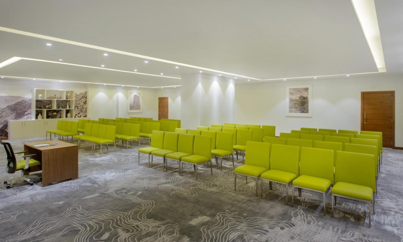 Hotel Wyndham Garden Muscat Al Khuwair Zewnętrze zdjęcie