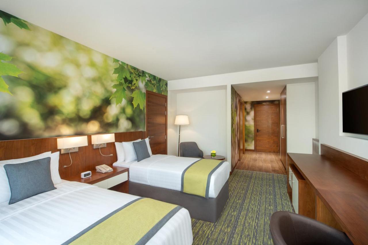 Hotel Wyndham Garden Muscat Al Khuwair Zewnętrze zdjęcie