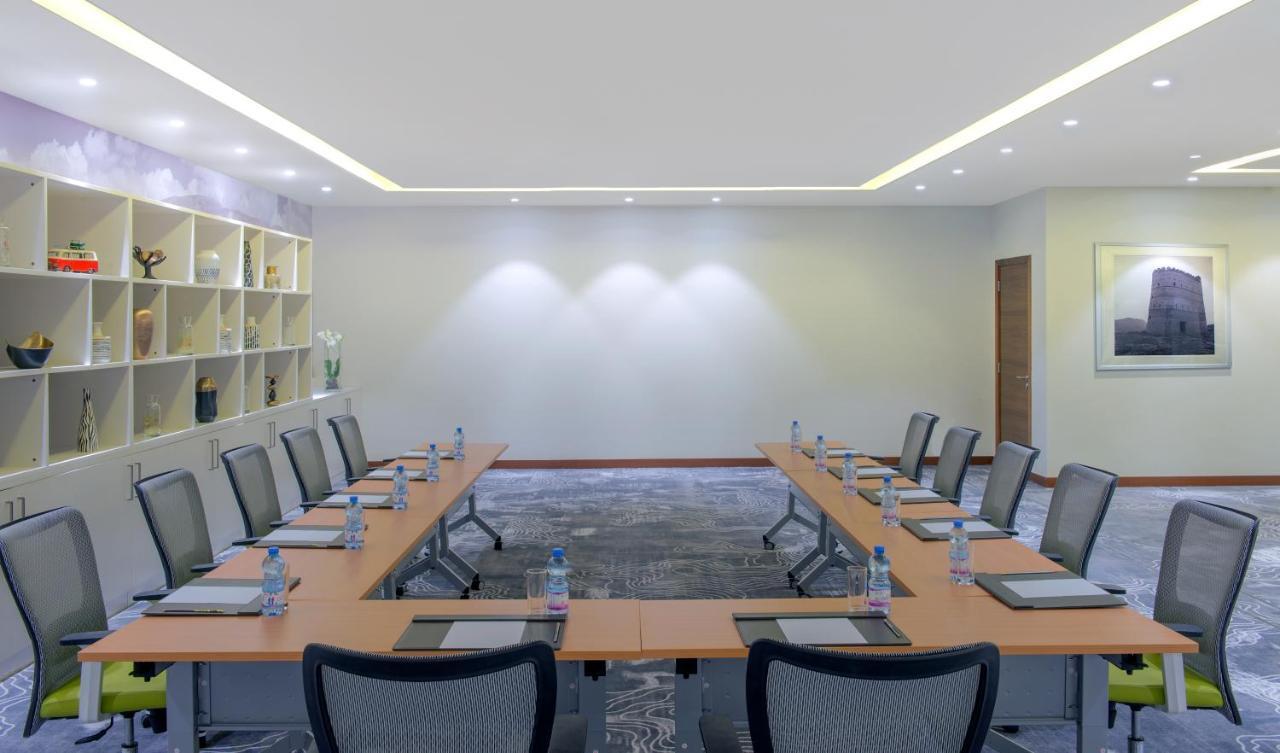 Hotel Wyndham Garden Muscat Al Khuwair Zewnętrze zdjęcie